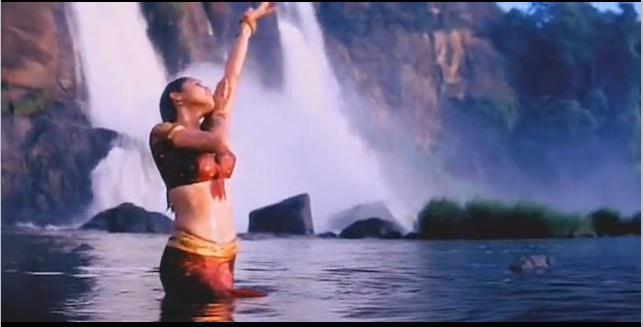 Jiya Jale song at Athirapally Falls