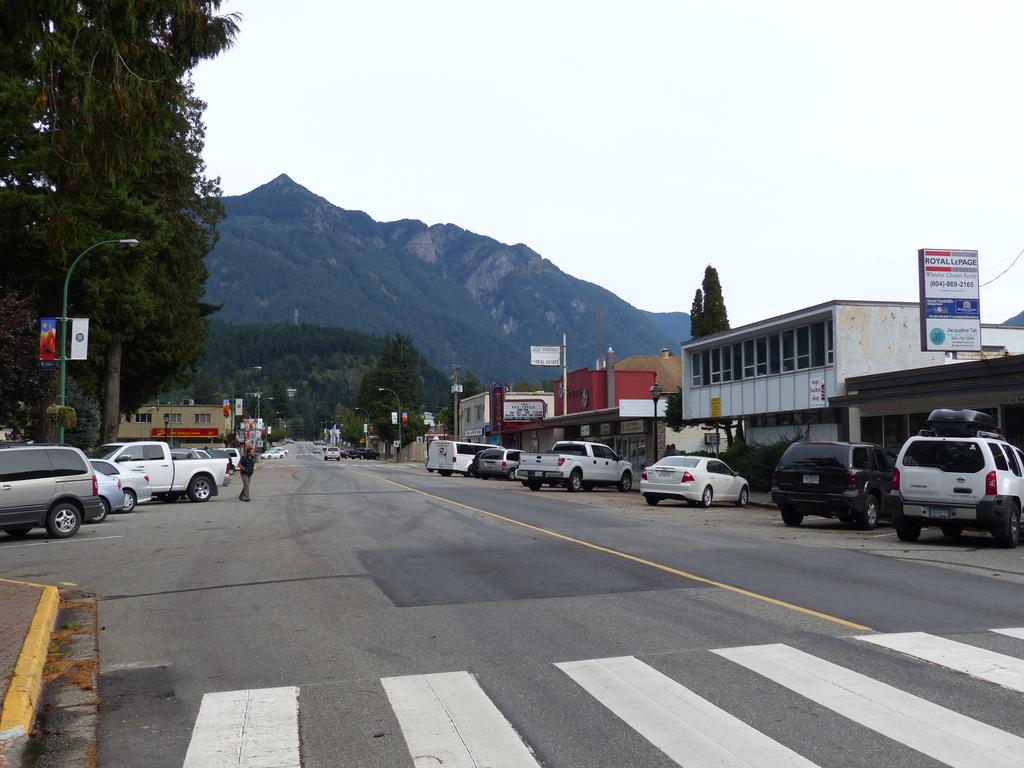 Filming at Fraser Avenue Hope Filmapia real sites . reel sites